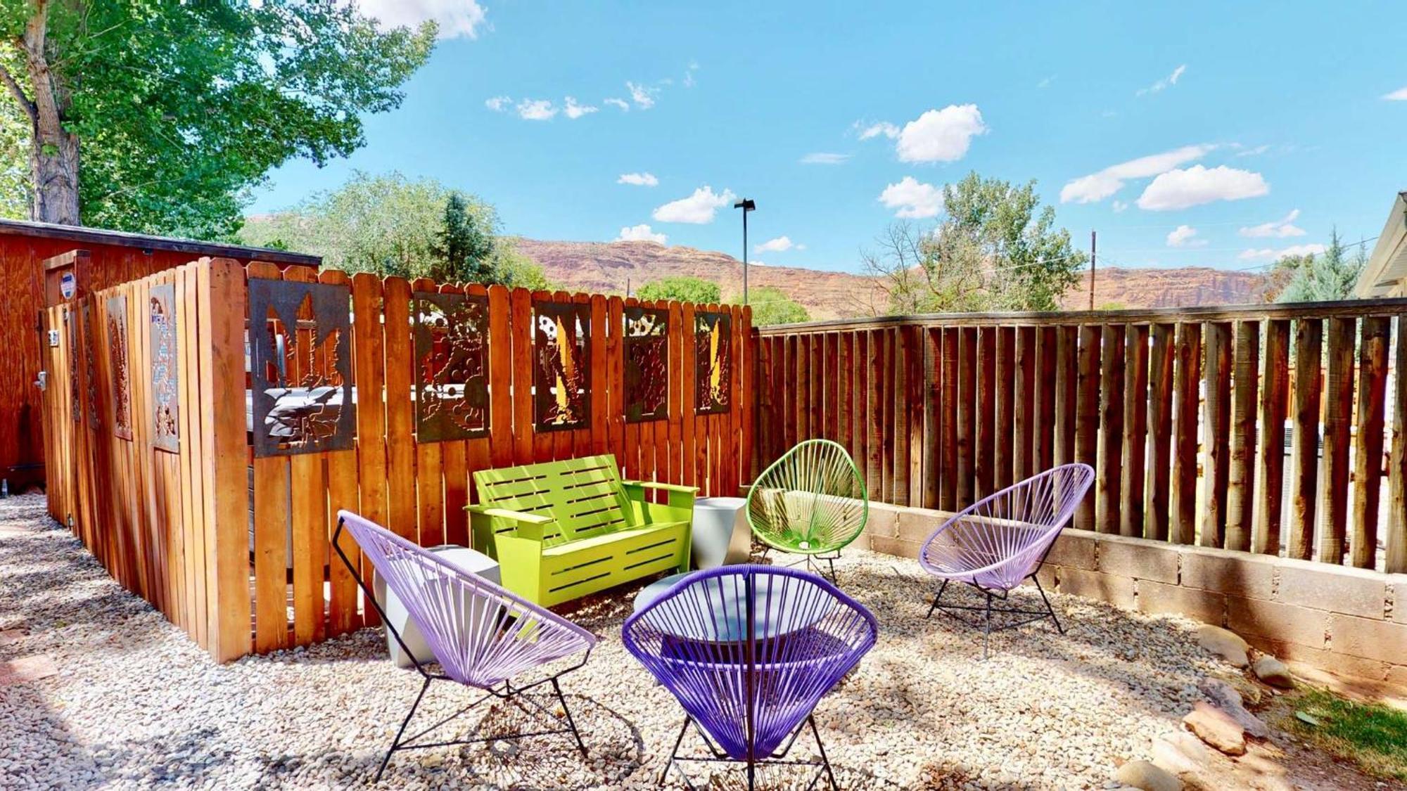 Downtown Cozy Home Base - Purple Sage 2 モアブ エクステリア 写真